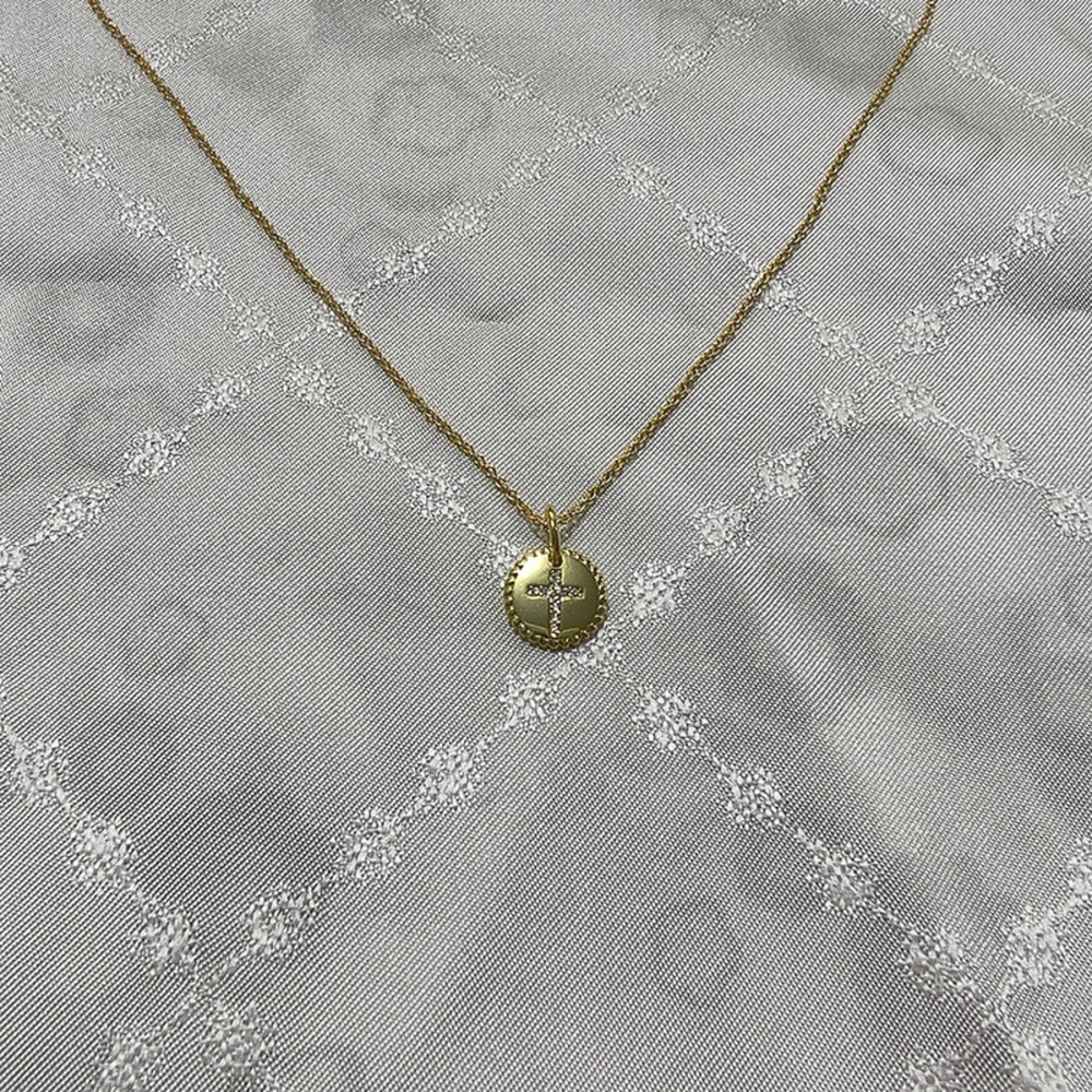David Yurman 18k Round Diamond Cross Necklace